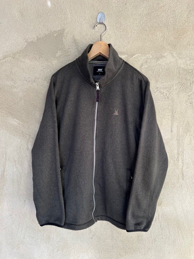 Helly Hansen Jacket (Category: Coats, Jackets and Outerwear) located in Bachok. Submitted by shimamura_1141 (Listing ID 1456857967, Image 2). Description: Helly Hansen Jacket Pit : 21 inches Labuh : 26.5 inches Tag : Helly Hansen Good Condition RM 48.