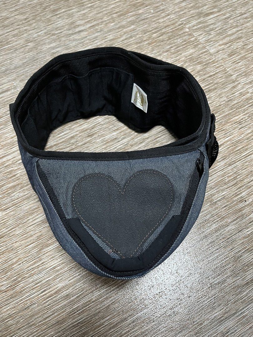 Hipseat alone (Category: Carriers & Slings) located in Quezon City. Submitted by lucky88bynms (Listing ID 1456803615, Image 2). Description: .