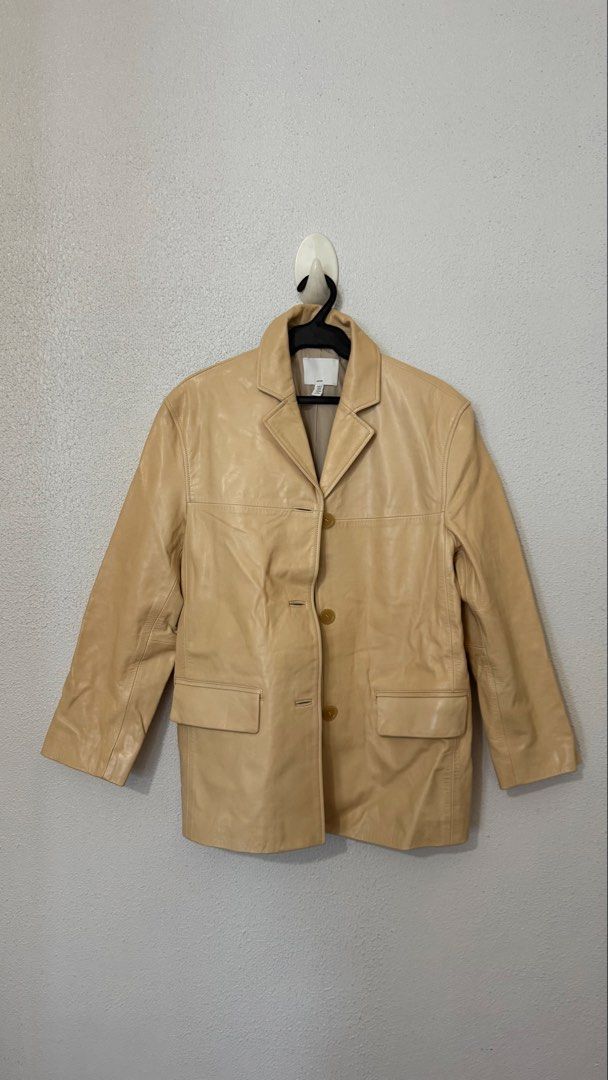 H&M Leather Blazer in Butter Yellow (Category: Coats, Jackets and Outerwear) located in Manila. Submitted by maria_mk (Listing ID 1456803694, Image 1). Description: .