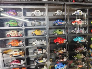 (Category: ) located in . Submitted by fendi_869 (Listing ID 1456819771, Image 1). Description: .