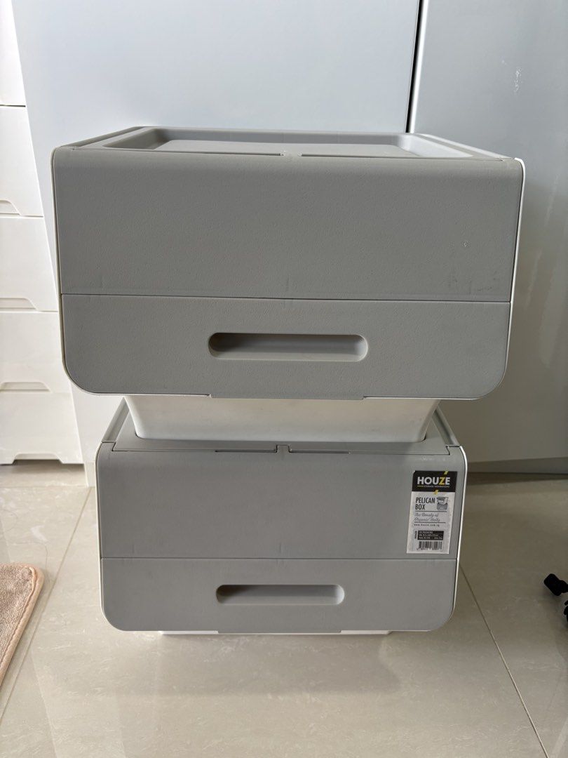 Houze Storage Stackable Box (Category: Storage Boxes & Baskets) located in Singapore. Submitted by bbmon (Listing ID 1456793768, Image 1). Description: Houze Stackable Storage Box - versatile and can be use to store anything - stackable Size: 38.5cm (L) x 36 (W) x 31cm (H) Self collect: Tampines Take both for $15.
