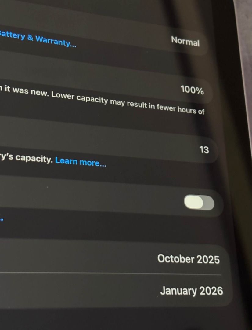 IPAD A16 SILVER 128GB (Category: iPad) located in Makati City. Submitted by fierceowl.ef40f6 (Listing ID 1456875113, Image 3). Description: no box, free charger and case.