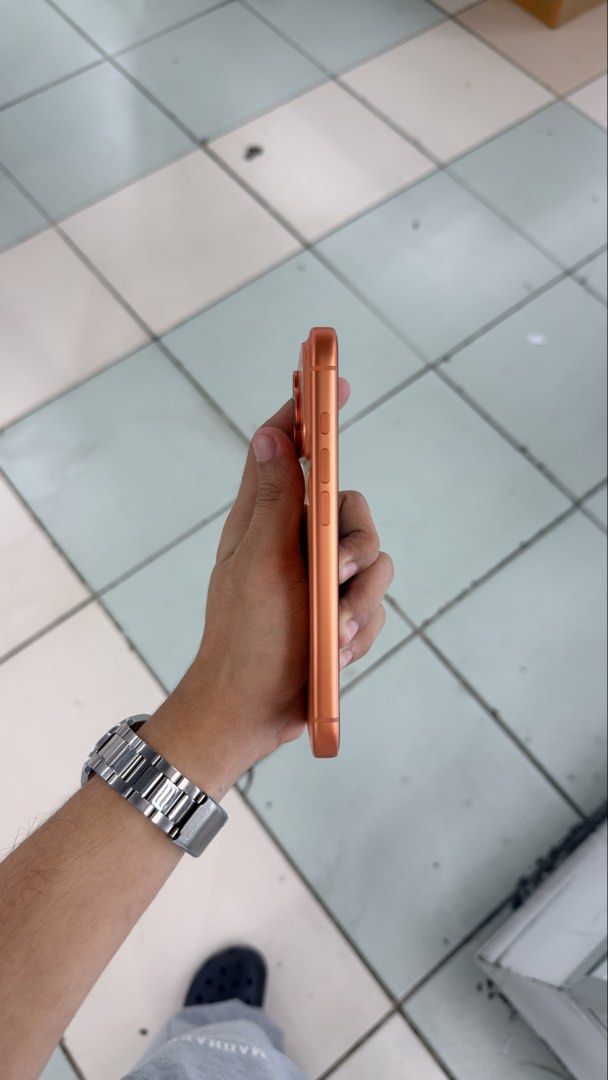 iPhone 17 Pro eSIM 256gb FU 100% BH No issue (Category: iPhone 17 Series) located in Manila. Submitted by carimgadgets (Listing ID 1456915469, Image 3). Description: .