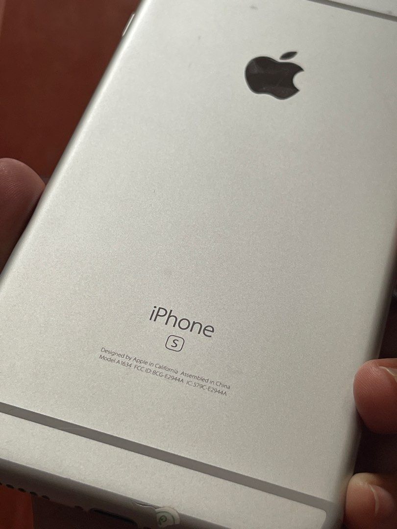 iPhone 6s Plus 64gb (Category: iPhone 6 Series) located in Tanza. Submitted by pattycakex (Listing ID 1456821884, Image 2). Description: Inclusions: iPhone 6s Plus unit Replacement box Wall charger & cable (replacement) Known Issues: No SIM / Network: Hindi nababasa ang SIM. not sure lang sa ibang network. No Touch ID: Sirang fingerprint sensor. Battery: 65% battery health lang. Faulty Silent Switch: Loose/hindi gumagana ang button, di nasasilent