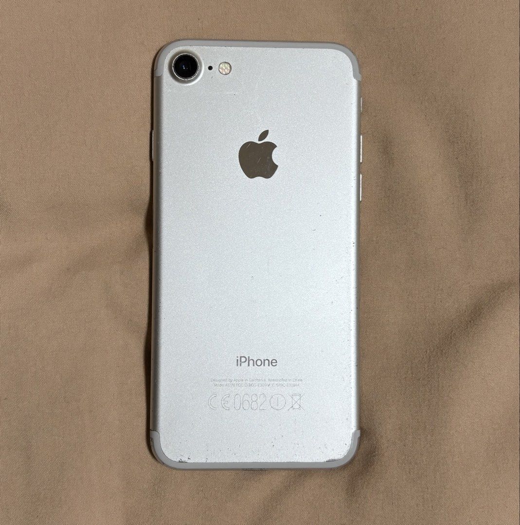 iphone 7 (Category: iPhone 7 Series) located in Bulacan. Submitted by solana_11 (Listing ID 1456864152, Image 2). Description: .