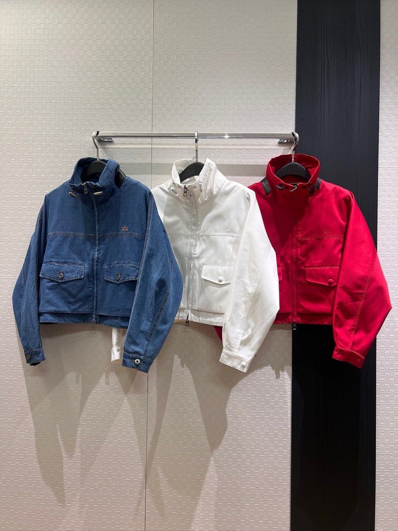 Jacket pdkk8 (Category: Coats, Jackets and Outerwear) located in Singapore. Submitted by yejasmine (Listing ID 1456936682, Image 2). Description: .