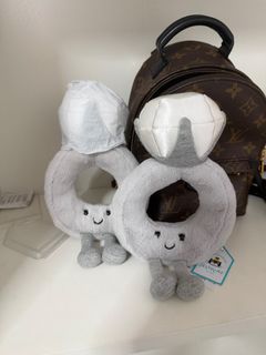 (Category: ) located in . Submitted by jellycat_bunbun (Listing ID 1456806043, Image 1). Description: .
