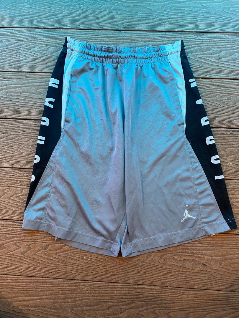 JORDAN DOUBLE SCRIPT💎 (Category: Shorts) located in Las Pinas. Submitted by mr.je_15 (Listing ID 1456934036, Image 2). Description: JORDAN DOUBLE SCRIPT SIZE MED ADULT GOOD CONDITION ISSUE CHANGE LACE COMMON ISSUE IN JORDAN SCRIPT LASPIÑAS CAA LOC.