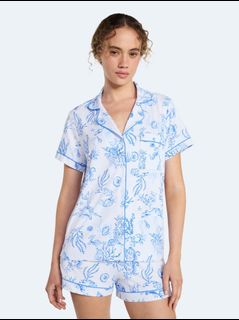 (Category: ) located in . Submitted by clothesxcottage (Listing ID 1456809398, Image 1). Description: .