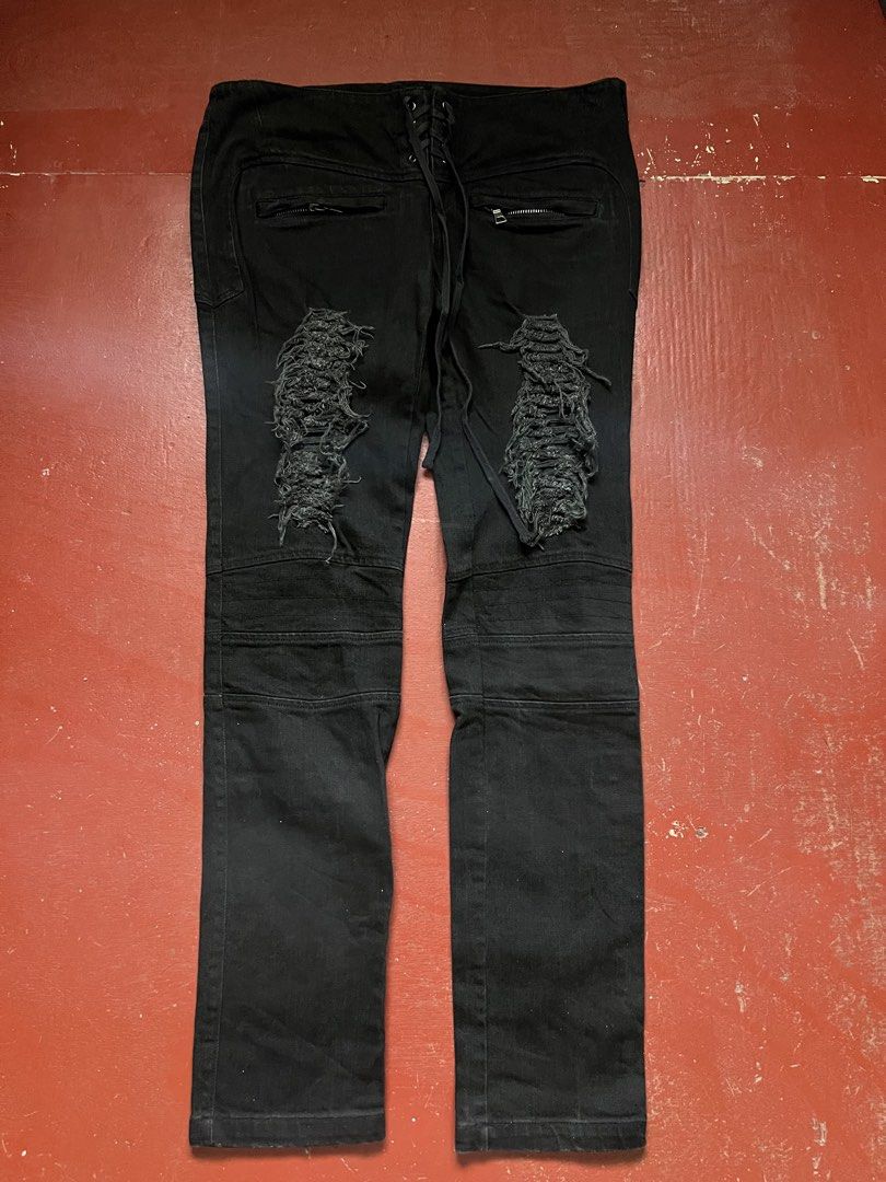 ju’s - rider laced up distressed (Category: Jeans) located in Lucena. Submitted by netnyahyo (Listing ID 1456856096, Image 1). Description: ju’s - rider laced up distressed size 31-32 length 37 thighs 9 front rise 8 knee 6.5 leg op 5.5.