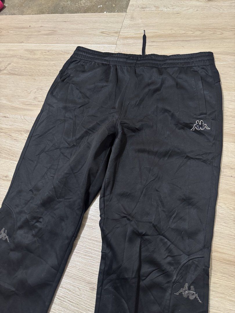 KAPPA TRACKPANTS (Category: Activewear) located in Kota Bharu. Submitted by shahriman_77store (Listing ID 1456809123, Image 2). Description: Condition :8/10 Saiz :XL Pit (inci):35-42 Labuh(inci) :41 🚨bundle / preloved 🧽item belum basuh ✅postage dfod ✅smnjung + rm8 ✅sabah/sarawak + rm16 ✅harga boleh nego ✅make offer(serious buyer) ✅combo harga lebih murah🔥 🚚[J&T]~pos setiap hari(kecuali jumaat) 📱wazap terus kalau berminat atau sy tak reply 📞