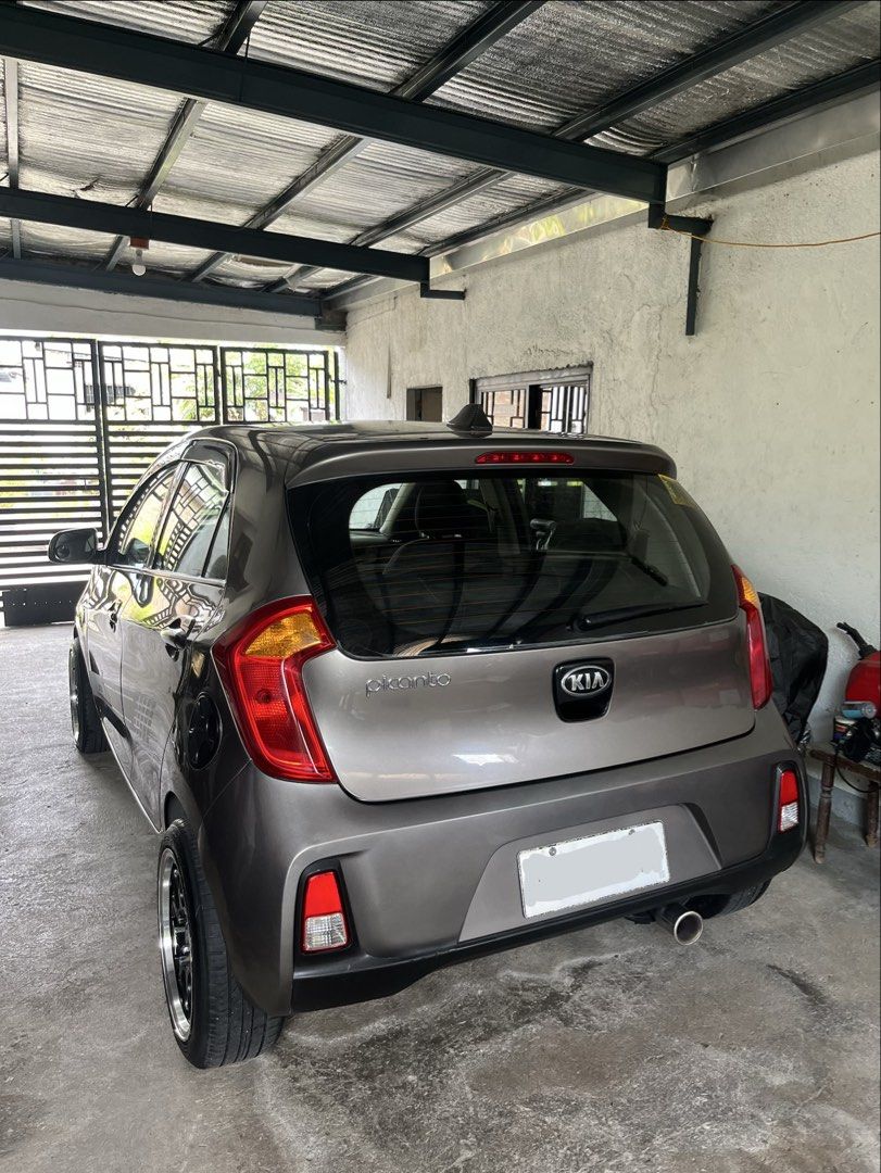 Kia Picanto Picanto Manual (Category: Used Cars) located in Tanauan. Submitted by zsacky.declutter (Listing ID 1456926276, Image 3). Description: 2017 Kia Picanto For Sale! - Manual transmission - Fresh engine - Intact inside and out - No kalampag - Strong aircon - 15 inch magwheels - Complete papers & documents - Registered till May 2027 - 80k odo ₱255,000 Negotiable!.