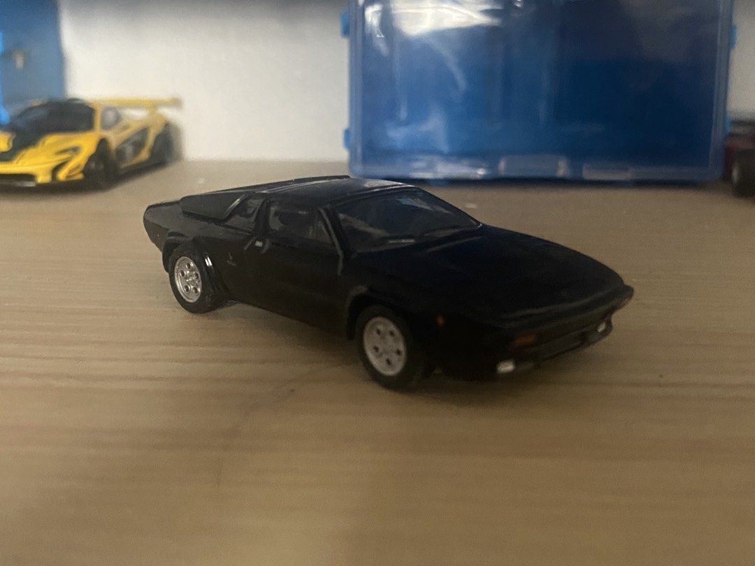Kyosho 1:64 Lamborghini Silhouette (Category: Vehicle & Diecast Models) located in Binan City. Submitted by kyoshohuntr (Listing ID 1456788667, Image 2). Description: Issues: - Squeaking Rear Axle, but rolls smoothly - Paint on hood is not smooth, minor factory error. NEGOTIABLE.