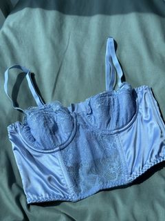 (Category: ) located in . Submitted by beeswardrobe (Listing ID 1456828481, Image 1). Description: .