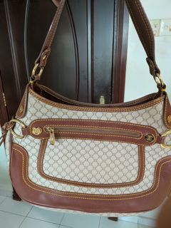 (Category: ) located in . Submitted by loveluvbuy (Listing ID 1456847327, Image 1). Description: .