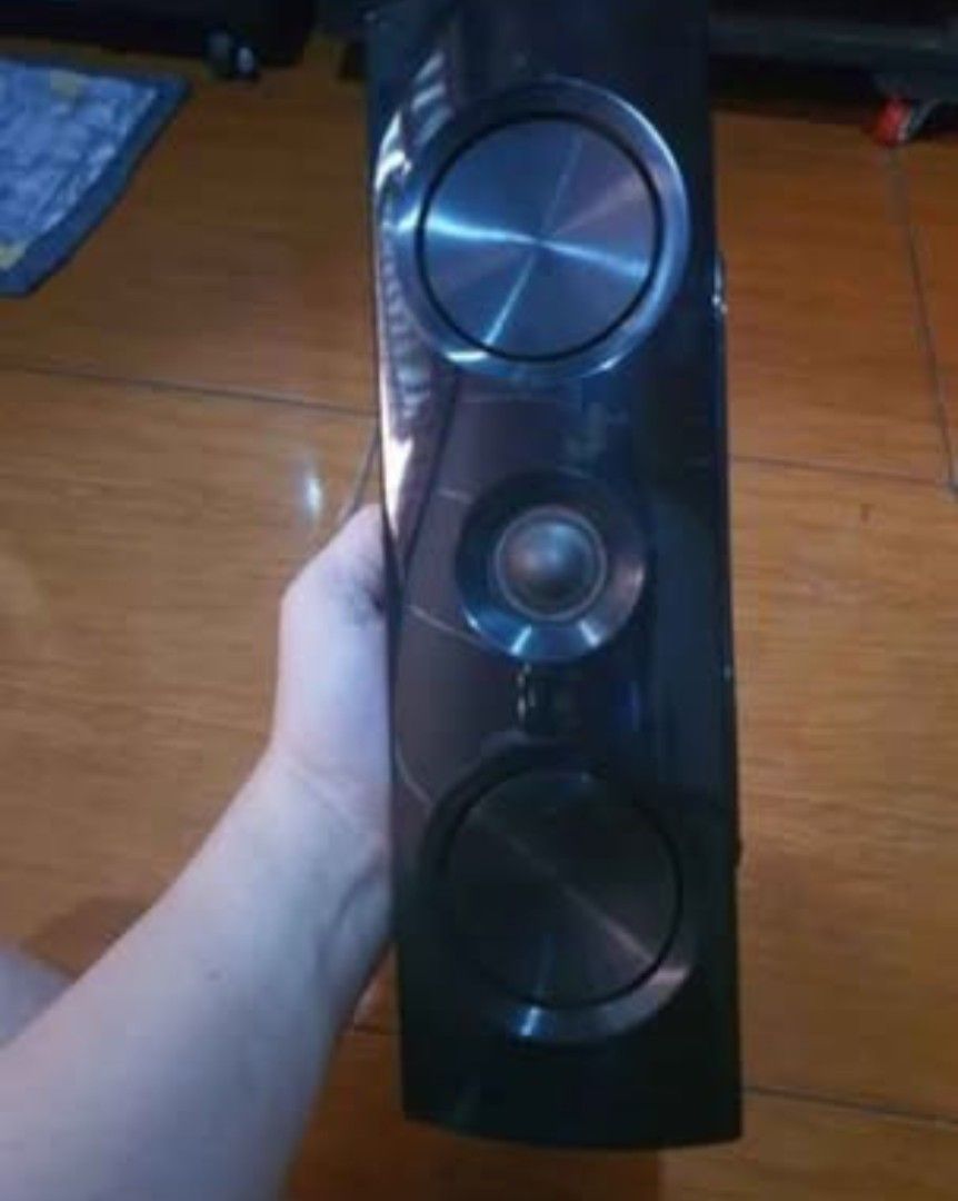 LG center Speaker (Category: Soundbars, Speakers & Amplifiers) located in Manila. Submitted by royalowl.cfe5f1 (Listing ID 1456905579, Image 1). Description: FOR SALE: 500 ONLY!! FIXED 🔥 LG, CENTER SPEAKER 🔥 👉 3 ohms 👉 167 watts ✔️ super kinis at good as new ✔️ no issue, goods condition 🧠 PASSIVE SPEAKER TO,need ng amplifier para magamit. RFS: DECLUTTER LOCATION: MALABON...