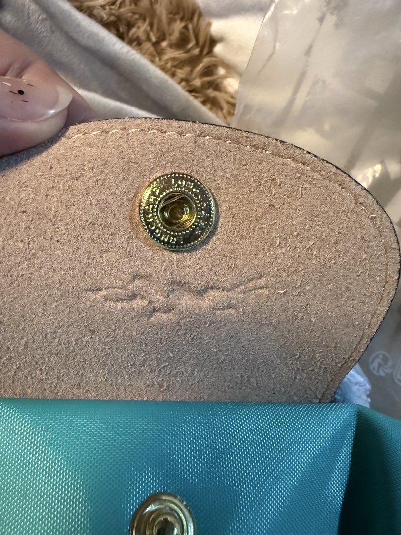 LONGCHAMP MICRO SLING BAG (Category: Carriers & Slings) located in Angeles City. Submitted by migs_font29 (Listing ID 1456909585, Image 3). Description: .