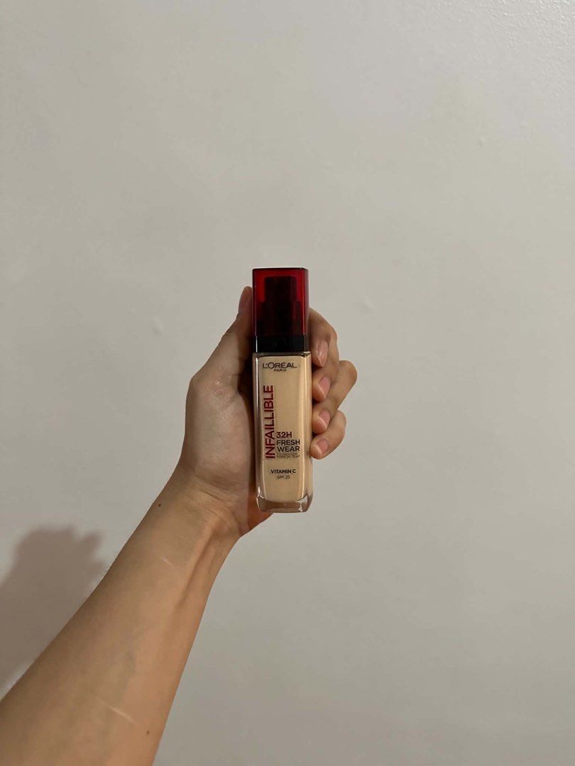 Loreal Paris Infallible 32H Fresh Wear Foundation (Category: Makeup) located in Manila. Submitted by rizmnl (Listing ID 1456805313, Image 2). Description: 95% full. Used twice only Bought from official loreal orange app Shade: 20.