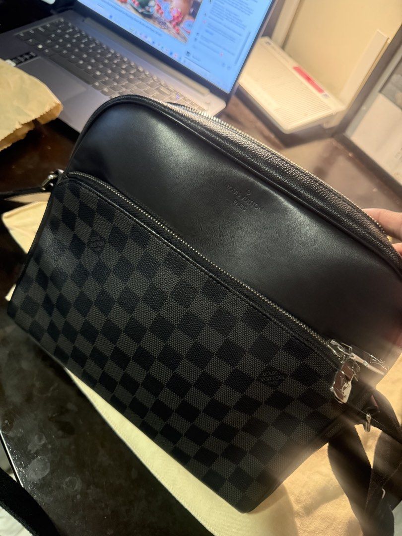 Louis Vuitton Damier Graphite Dayton Reporter (Category: Sling Bags) located in Mandaluyong City. Submitted by huntervip (Listing ID 1456800582, Image 1). Description: ✨ AUTHENTIC LOUIS VUITTON Damier Graphite DAYTON Reporter — ₱55,000 ✨ Selling my Authentic Louis Vuitton Dayton Bag in Rank A condition — exceptionally well-maintained and ready to wear. A beautiful LV piece for collectors or anyone looking for a timeless luxury bag. 🖤 👜 Authenti