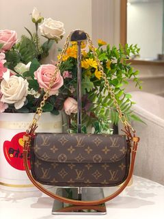(Category: ) located in . Submitted by luxarea888 (Listing ID 1456847932, Image 1). Description: .