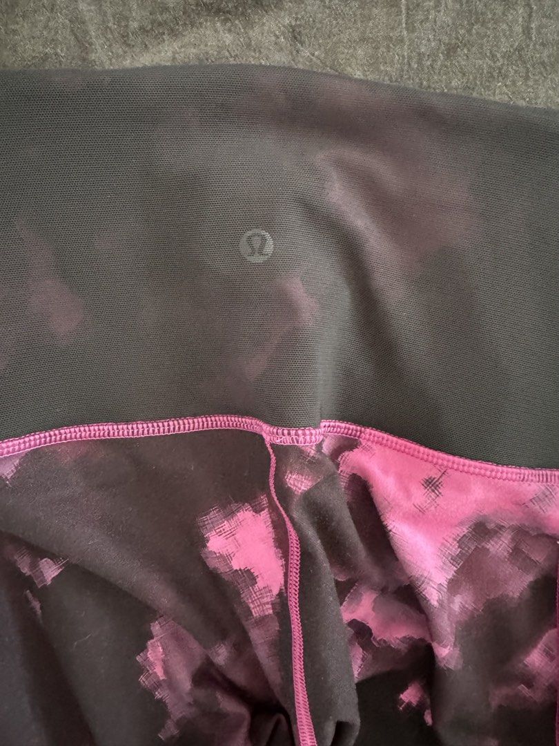 Lululemon (Category: Activewear) located in Makati City. Submitted by tinkerboy (Listing ID 1456786242, Image 3). Description: .