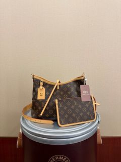 (Category: ) located in . Submitted by emishouseofluxe (Listing ID 1456801834, Image 1). Description: .