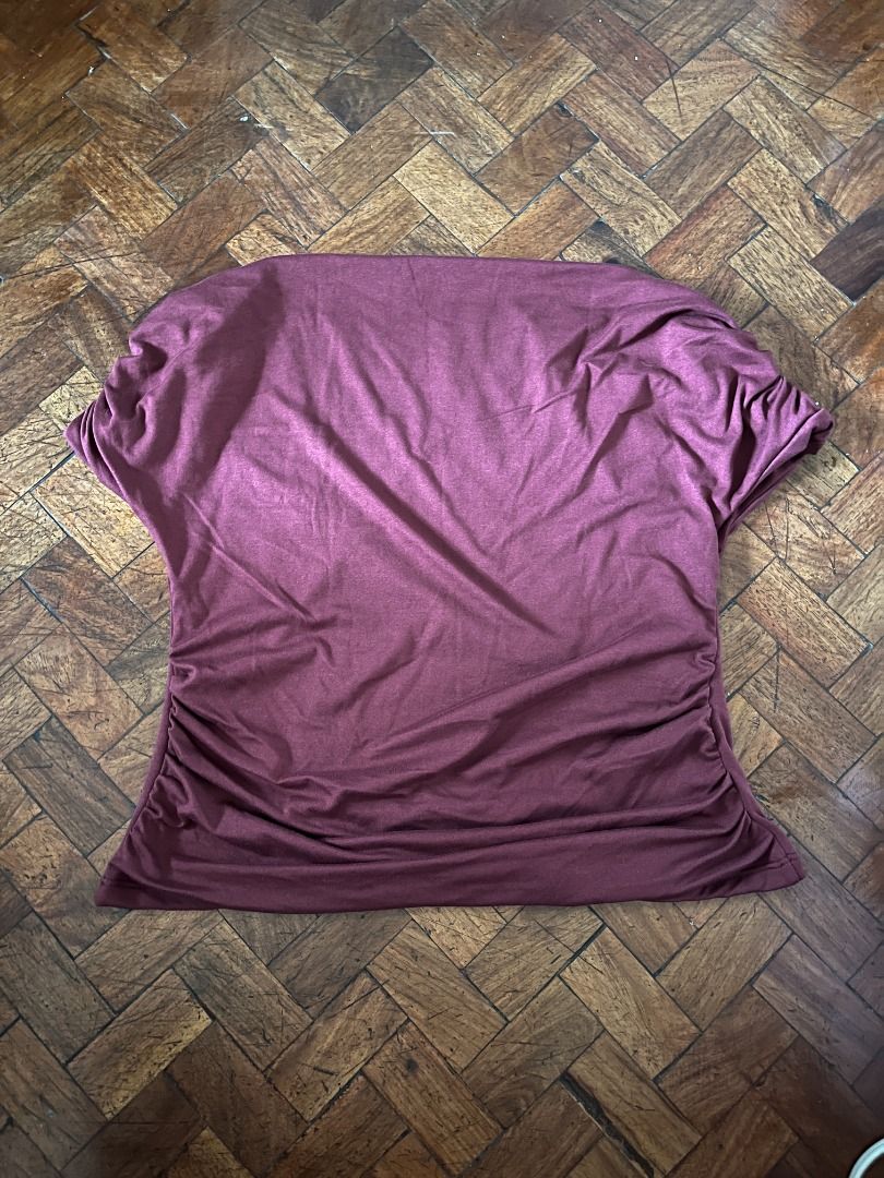 Maroon Asymmetrical Off-Shoulder Top with Ribbing Sides (Category: Blouses) located in Manila. Submitted by jeyzi_23 (Listing ID 1456822405, Image 2). Description: Used only once for a photoshoot 🏷️ Price: ₱150 RFS: Decluttering / Need extra funds 📌 Details: • Asymmetrical off-shoulder design • Ribbed sleeves • Stretchable and double-lined MOP: GCash / MariBank MOD: Lalamove, GrabExpress, J&T, or meetup (depending on location) 📦 Shipping/deliv