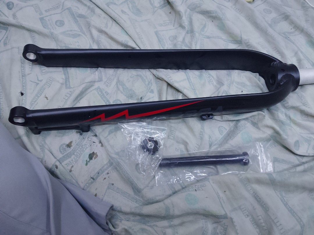 MEROCA RIGID FORK BOOST THRU AXLE (Category: Bicycles) located in Quezon City. Submitted by xjoelouise (Listing ID 1456818357, Image 1). Description: MEROCA RIGID FORK BOOST THRU AXLE NON-TAPERED UNIVERSAL/29ER DISC BRAKE READY INCLUDES AXLE AND STAR NUT 1850 ONLY QUEZON CITY LOCATION..