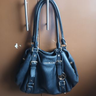(Category: ) located in . Submitted by rieries_shop (Listing ID 1456857488, Image 1). Description: .