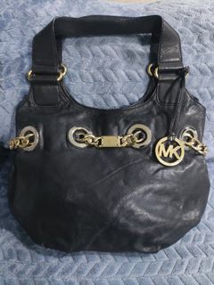 (Category: ) located in . Submitted by kluxurychoices (Listing ID 1456951795, Image 1). Description: .