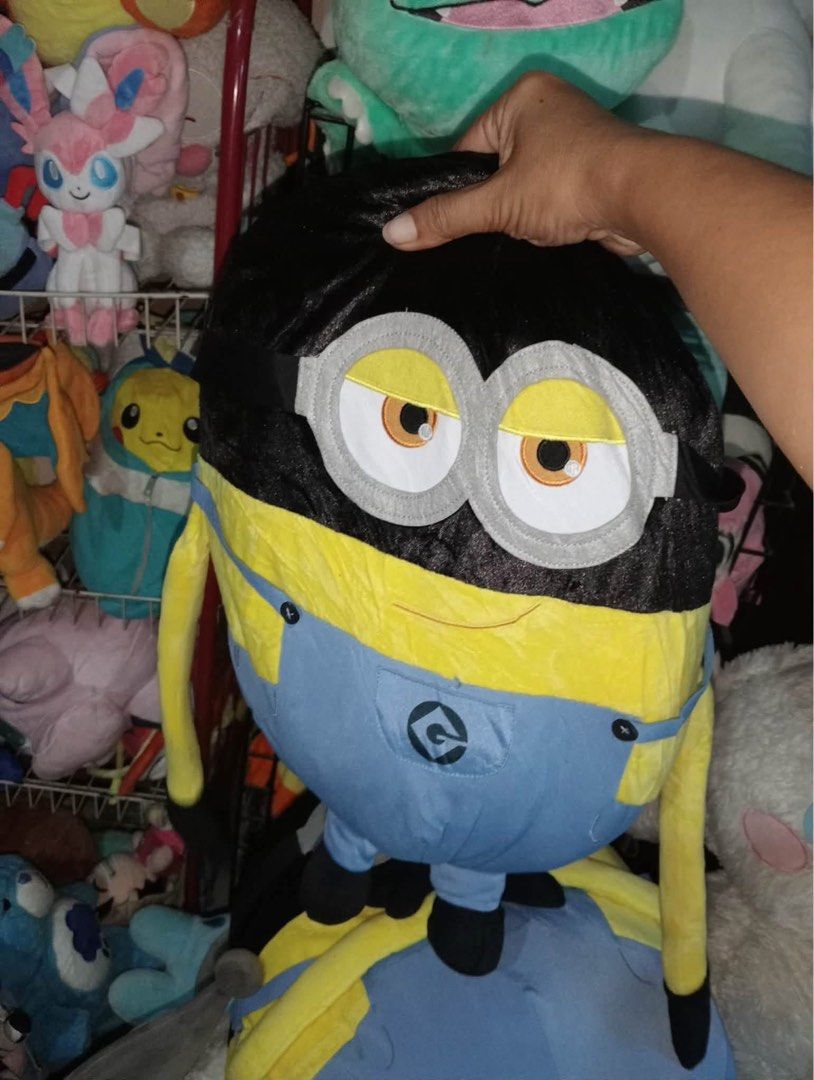 Minions biggy (Category: Plushies & Soft Toys) located in Cotabato. Submitted by hanshasells03 (Listing ID 1456898958, Image 1). Description: Biggy Huggable Original.