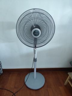 (Category: ) located in . Submitted by mih123 (Listing ID 1456875755, Image 1). Description: .