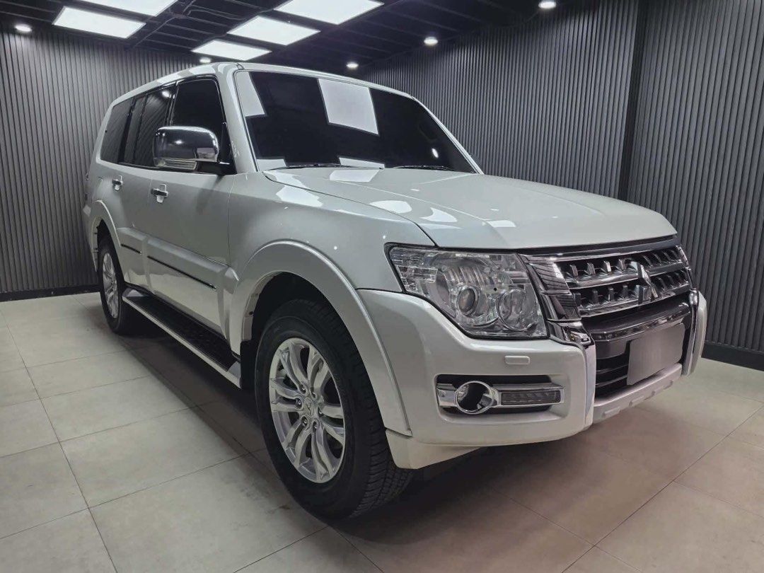 Mitsubishi Pajero 4x4 Auto (Category: Used Cars) located in Manila. Submitted by quality_cars (Listing ID 1456905443, Image 2). Description: FOR SALE‼️ 2018-2019 acquired Pajero Automatic Diesel 4x4 Sunroof 52Tkms Mileage Reverse camera Ending plate 3 New Tires Full PPF Wrap Price: 1.478m 📍White Plain Qc.