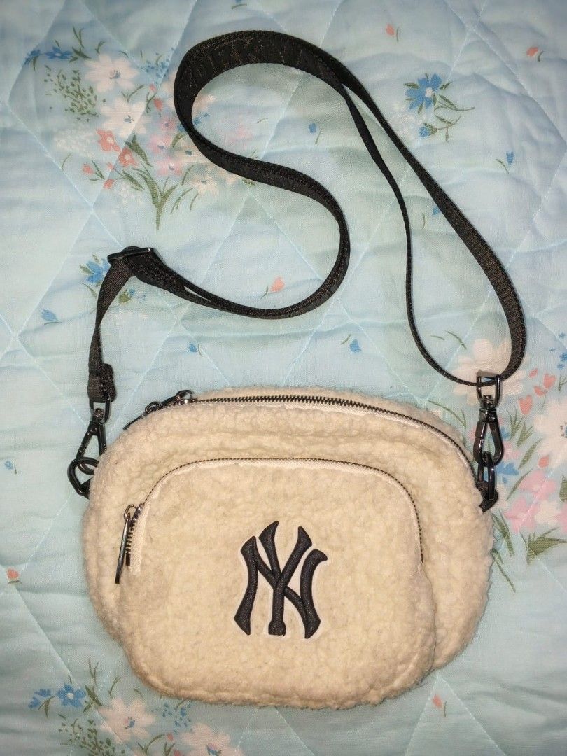MLB Fur Sling Bag (Category: Luxury Bags & Wallets) located in Cabanatuan. Submitted by a3declutterco (Listing ID 1456940798, Image 1). Description: .