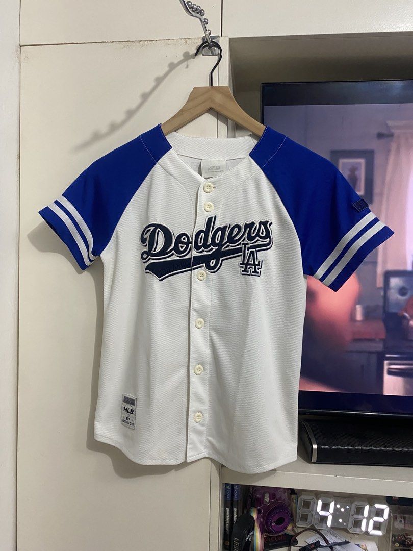 MLB LA dodgers baseball jersey (Category: Others Tops) located in Santa Maria. Submitted by jordangail (Listing ID 1456853156, Image 1). Description: Unisex pde small mens teens womens MLB LA dodgers Baseball jersey 19x24 85 on tag Excellent condition Check pics para ma appreciate Mine na Gcash Lbc Jnt God bless.
