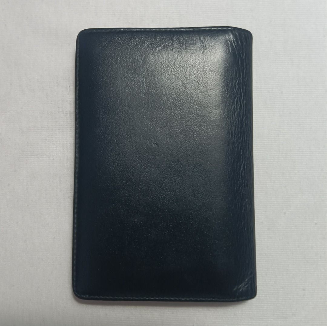 Mont Blanc Black Leather Card Holder (Category: Luxury Bags & Wallets) located in Manila. Submitted by _bluberr (Listing ID 1456923225, Image 2). Description: - Genuine Mont Blanc card holder - Crafted from premium black leather - Features multiple slots for essential cards - Subtle Mont Blanc logo embossed inside - Perfect for keeping your cards neatly organized - A timeless and elegant accessory.