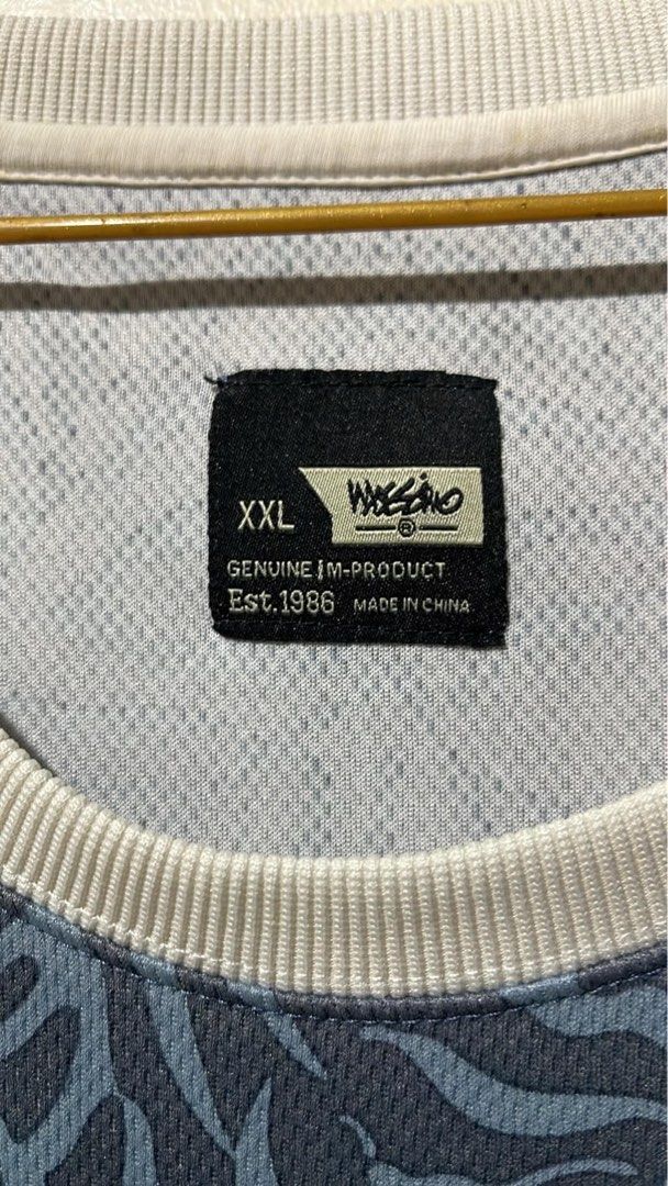 Mossimo '86 leaf-pattern athletic mesh jersey (Category: Activewear) located in Cebu City. Submitted by gemmarshall (Listing ID 1456935108, Image 3). Description: Mossimo ‘86 leaf-pattern athletic mesh jersey .