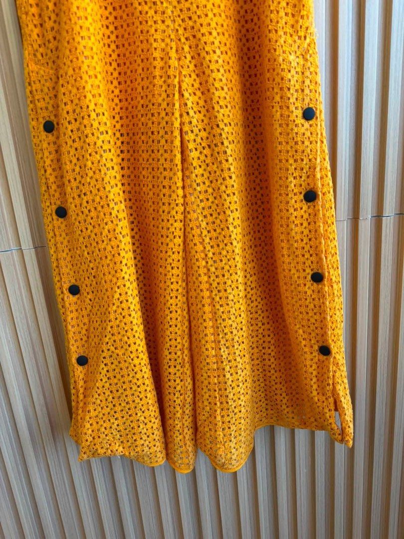 MSGM (Category: Other Bottoms) located in Lipa City. Submitted by thyra06 (Listing ID 1456890859, Image 3). Description: Msgm buttondown pants good as new size 28/29.