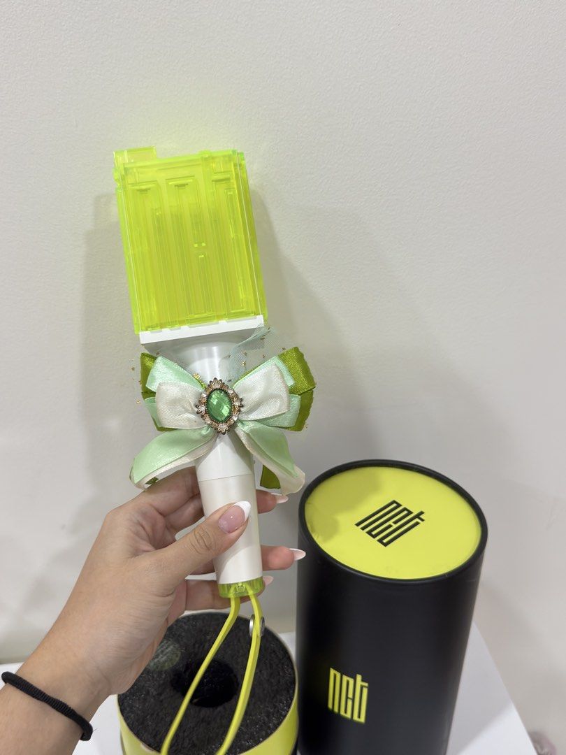 NCT Official Lightstick Ver. 1 (Category: K-Wave Merchandise) located in Manila. Submitted by jaehyunsbff (Listing ID 1456907852, Image 2). Description: - With free ribbon.