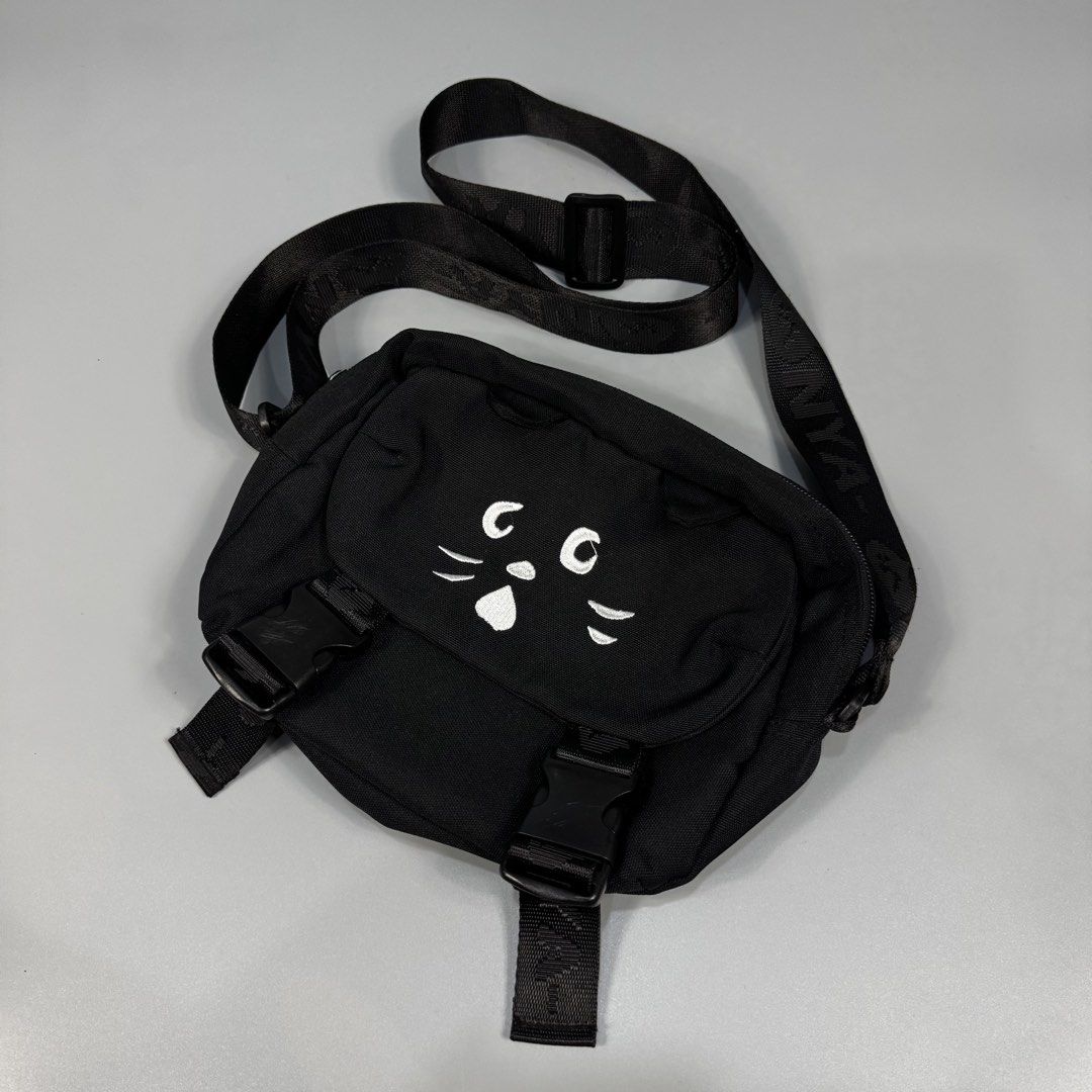 Ne-Net - Embroidered Cat - Sling bag (Category: Cross-body Bags) located in Dasmarinas. Submitted by F_A_Q (Listing ID 1456891318, Image 2). Description: ONE SIZE 9/10 Overall usage No issue .