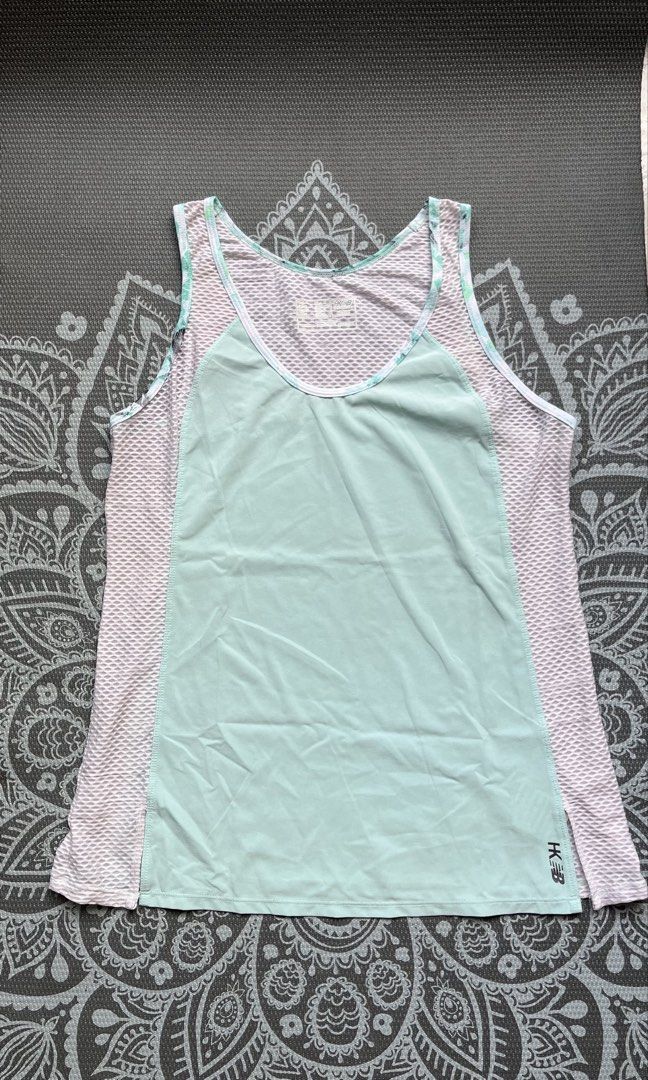 NEW BALANCE Singlet (Category: Activewear) located in Manila. Submitted by dayclutter (Listing ID 1456897335, Image 1). Description: Bust size: 36” Length: 22”.