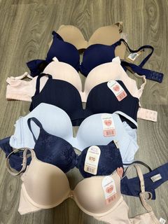(Category: ) located in . Submitted by happyclosettt (Listing ID 1456865151, Image 1). Description: .