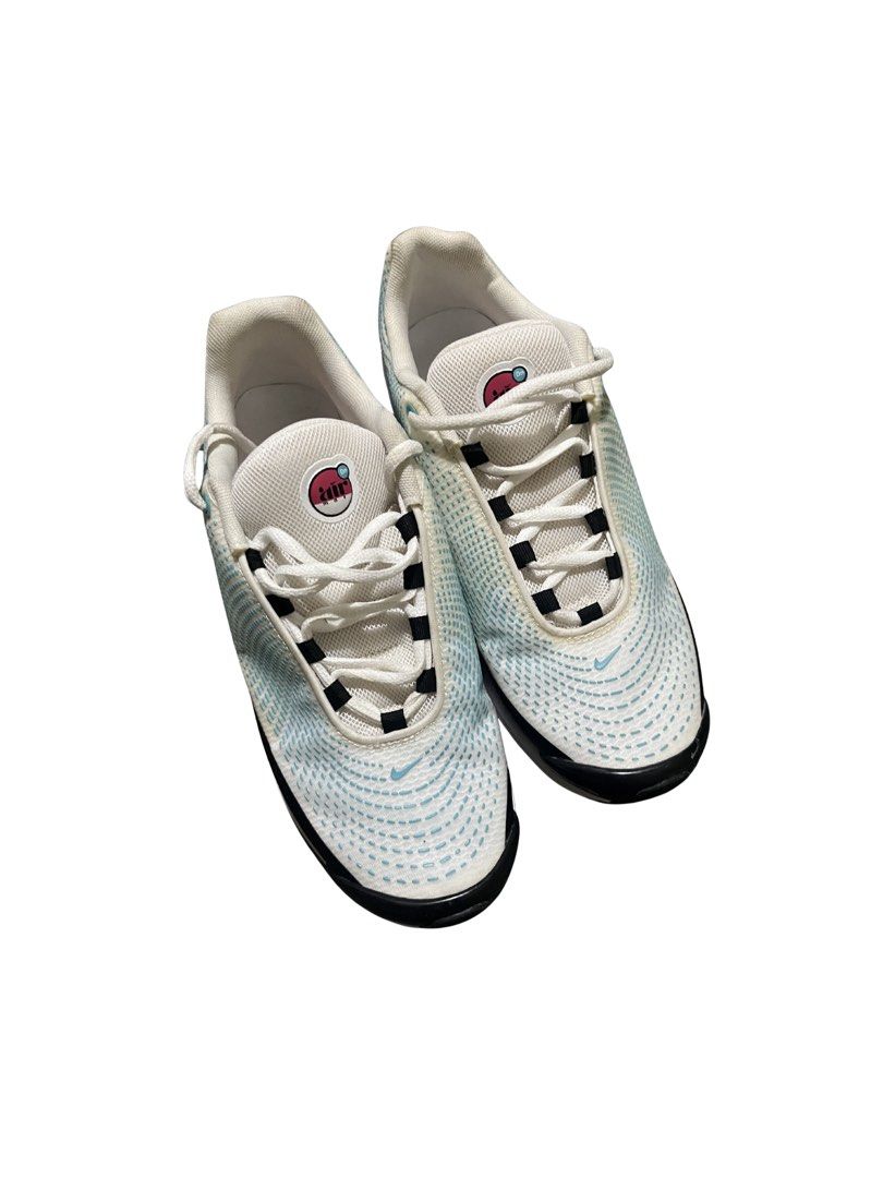 Nike Airmax DN mint colorway (Category: Sneakers) located in Navotas City. Submitted by yodailyplug (Listing ID 1456926339, Image 3). Description: US 11 EUR 44 Excellent No major flaw 1500.