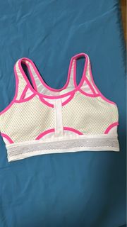 (Category: ) located in . Submitted by sellclothesg (Listing ID 1456907183, Image 1). Description: .