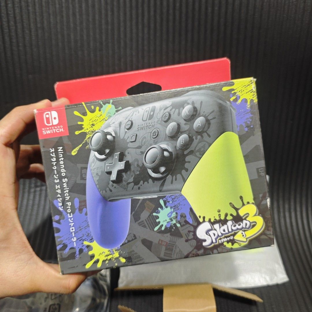 Nintendo Switch Pro Controller Splatoon Edition (Brandnew Condition) (Category: Controllers) located in Quezon City. Submitted by shopme_gadget30 (Listing ID 1456923323, Image 2). Description: kindly read the details first for sale fixed price mint Condition tested and working no drifting all buttons working with box with unused cable type C compatible to Nintendo switch Shoopppppeee —,✅ can check out pm for the linnnkkk (If shoopppee check out, 