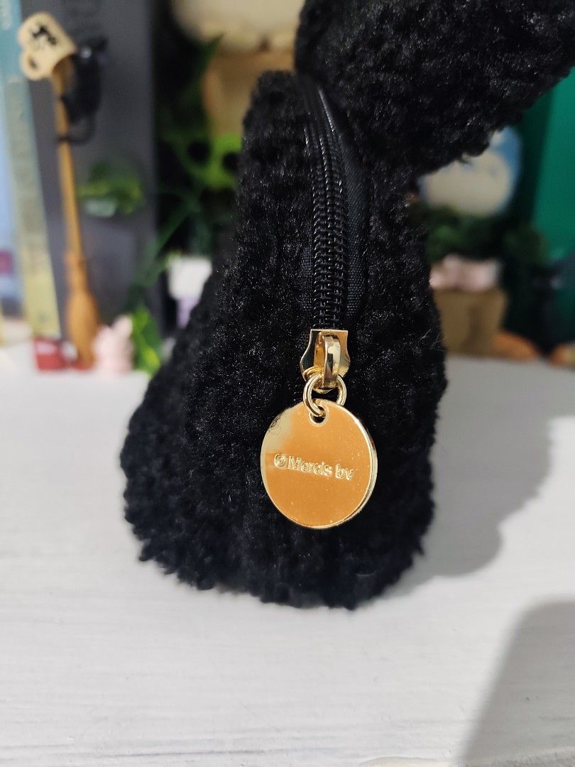 Official opaque.clip Black Miffy Plush Pouch (Category: Purses & Pouches) located in Dapitan. Submitted by ghibli_dreams (Listing ID 1456953138, Image 2). Description: Official Opaque.Clip Black Miffy Plush Pouch. clear etiketa. MOP - Gcash (prio payo) 📍Dapitan City.
