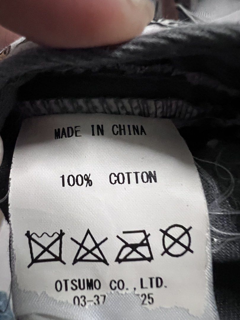 OG Human Made Script Cap (Category: Caps & Hats) located in Singapore. Submitted by innermostt (Listing ID 1456514538, Image 3). Description: OG 2020 Script cap in grey Rare piece Condition overall: 7 / 10 No tear just worn Human made , cap , baseball cap , grey cap.