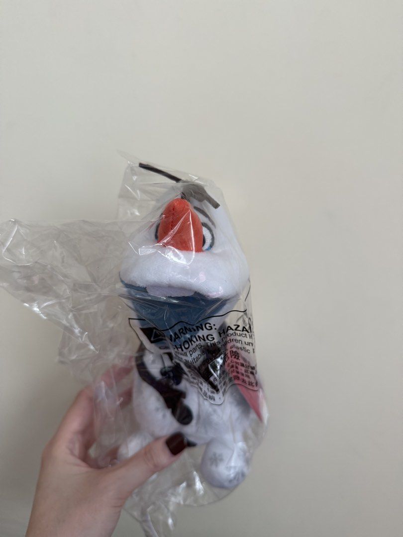 Olaf 公仔 （分類：絨毛玩具）位於 Hong Kong。 由 bbamboo 提交（商品編號 1456832028，圖片 1）。簡介： 。