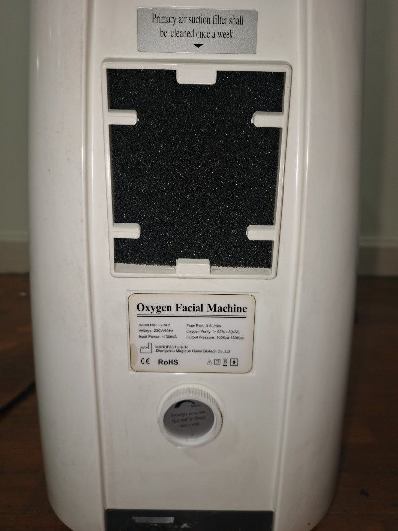 Oxygen facial machine concentrator (Category: Face Care) located in Pasig City. Submitted by negotiable_discounts (Listing ID 1456949883, Image 2). Description: Brand new price approx 35k php selling 14999 PHP (slightly negotiable if serious buyer) RFS: not used Barely used and working, but kept in storage for a long time so needs inspection by a technician. Oxygen facial machine, model number LUM-5, flow rate 0-5L/min.l, oxygen purity > 93% +-3 
