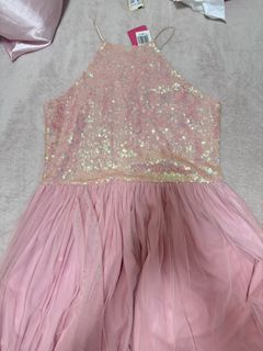 (Category: ) located in . Submitted by cleaning.closet (Listing ID 1456854433, Image 1). Description: .